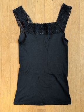 Hanro Black Lace-Detail Cotton Camisole